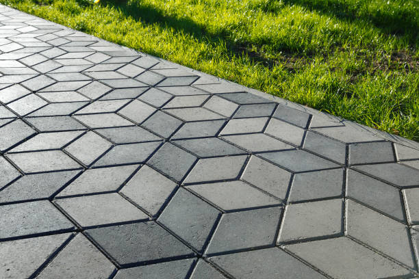 Best Professional Driveway Pavers  in Jewett City, CT